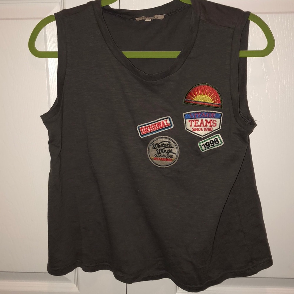 Grey muscle tank